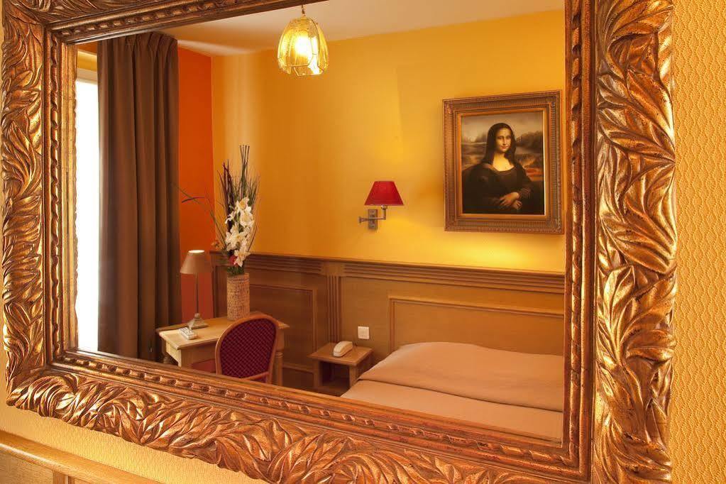 Hotel De La Félicité Parigi